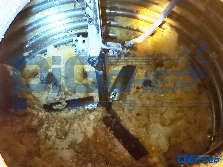 反應釜聚合產物粘附