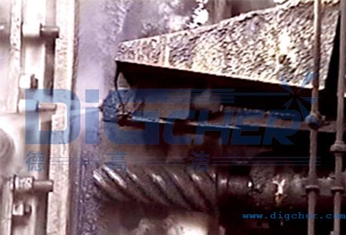 高壓水射流焦?fàn)t機(jī)械爐門(mén)清洗